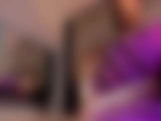 Live cam show with Elaine Brown - Black Fetish on TottyGirls