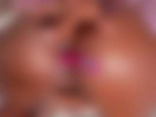 Live cam show with Elaine Brown - Strip Black on hotwifechat.live