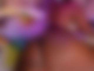 Live cam show with Elaine Brown - Ebony Fetish on Camsoda