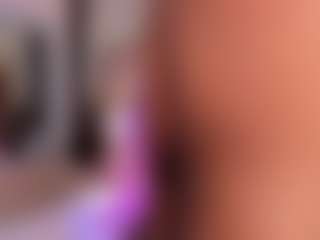 Elaine Brown's Live Sex Cam Show