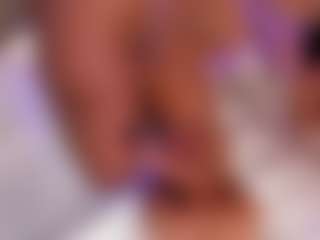 Live cam show with Elaine Brown - Cowgirl on StripNow