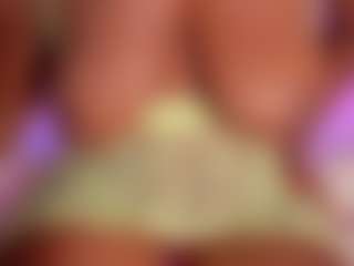 Elaine Brown's Live Sex Cam Show