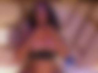 Live cam show with Elaine Brown - Outside on Camsoda