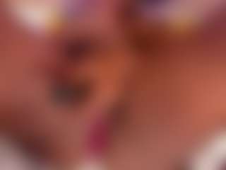 Live cam show with Elaine Brown - HD Big Tits on Camsoda