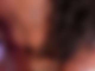 Live cam show with Elaine Brown - Big Ass on crypto-cams