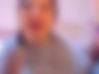 lanaqueen69's Live Sex Cam Show