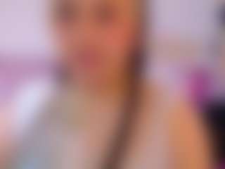lanaqueen69's Live Sex Cam Show