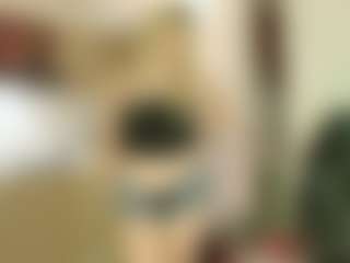 Live cam show with KendallCurkovaa - Smoking on sexylive.show