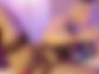 Live cam show with KendallCurkovaa - Smoking on Camsoda