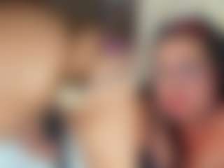 Live cam show with Alessandra-Smith - Strip on Milfs Live