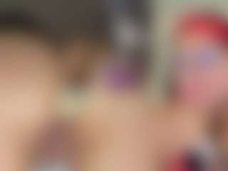 Alessandra-Smith MILF webcam performer live streaming