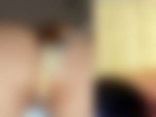 Alessandra-Smith MILF webcam performer live streaming