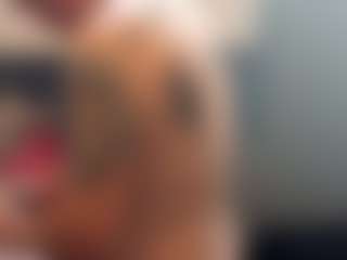 Live cam show with Chriswang7000 - Romanian on hrnylive.com | canada
