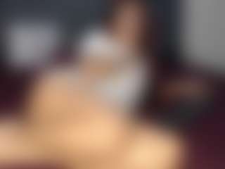 alice-angsx's Live Sex Cam Show