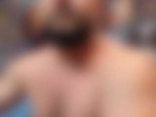 HugeMuscles's Live Sex Cam Show