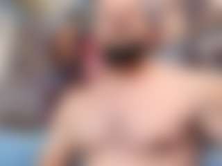 HugeMuscles's Live Sex Cam Show