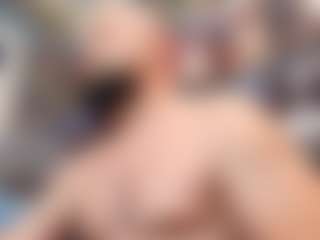 HugeMuscles's Live Sex Cam Show