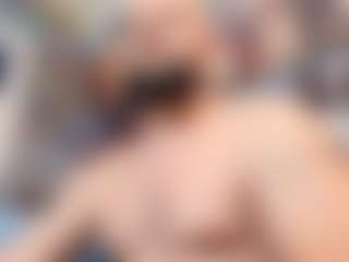 Live cam show with HugeMuscles - Tease on Camsoda