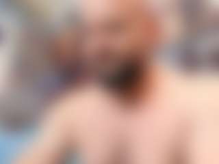 Live cam show with HugeMuscles - Brown Eyes on Streamer API