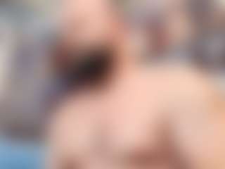 HugeMuscles's Live Sex Cam Show