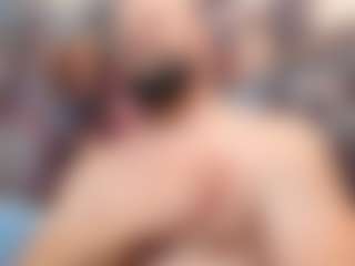 HugeMuscles's Live Sex Cam Show