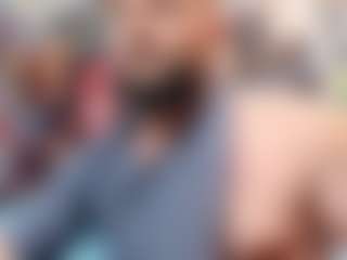 Live cam show with HugeMuscles - Tease on Camsoda