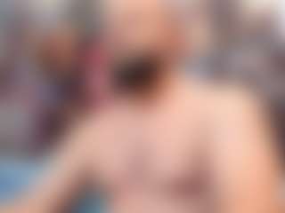 HugeMuscles's Live Sex Cam Show