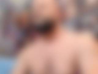 HugeMuscles's Live Sex Cam Show