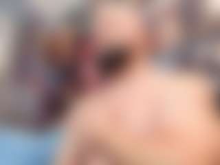 HugeMuscles's Live Sex Cam Show