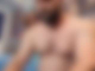 Live cam show with HugeMuscles - HD on Camsoda