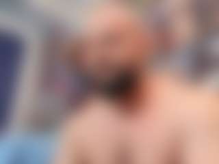 HugeMuscles's Live Sex Cam Show
