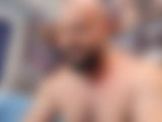 Live cam show with HugeMuscles - Black Hair on Camsoda
