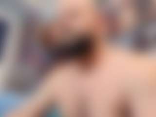 HugeMuscles's Live Sex Cam Show