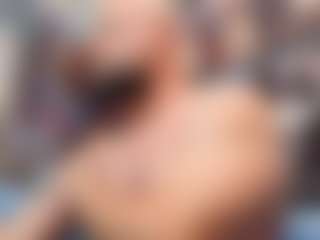 HugeMuscles's Live Sex Cam Show