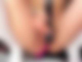 MoonLovee's Live Sex Cam Show