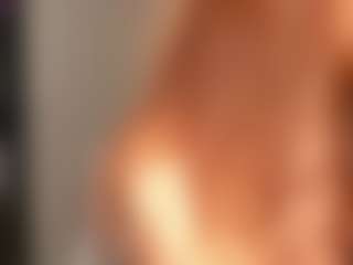 MoonLovee's Live Sex Cam Show