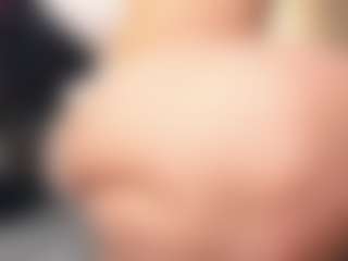 MoonLovee's Live Sex Cam Show