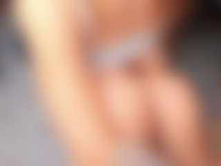MoonLovee's Live Sex Cam Show