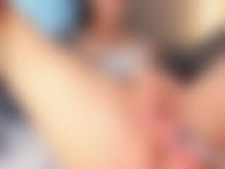 MoonLovee's Live Sex Cam Show