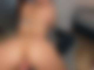 MoonLovee's Live Sex Cam Show