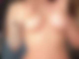 MoonLovee's Live Sex Cam Show