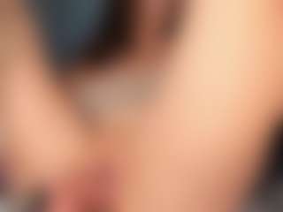 MoonLovee's Live Sex Cam Show