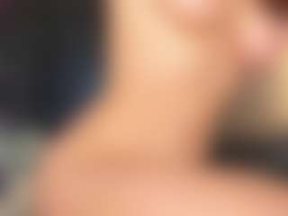 MoonLovee's Live Sex Cam Show
