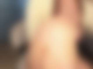 MoonLovee's Live Sex Cam Show