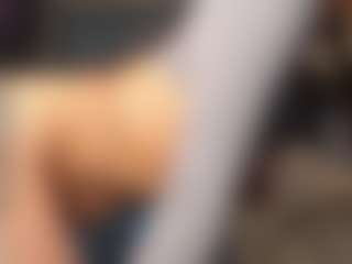 MoonLovee's Live Sex Cam Show