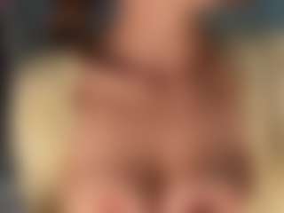 Live cam show with MoonLovee - Brown Eyes Asian on Streamer API