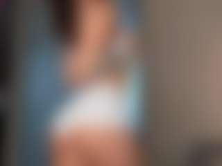 Live cam show with MoonLovee - BBW on Camversity