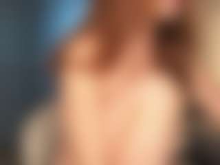 MoonLovee's Live Sex Cam Show