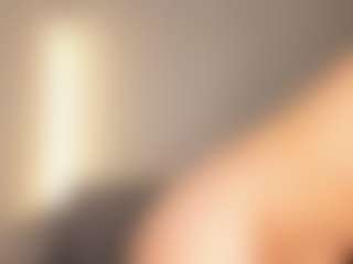 Live cam show with MoonLovee - HD on Dolls Live