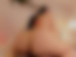 queen-liana's Live Sex Cam Show